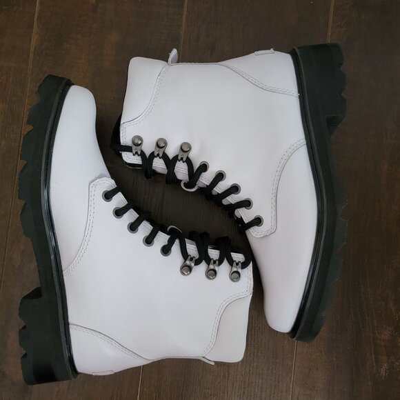 NEW Sorel Lennox Lace STKD Boots Womens 7.5 White Lug Combat Whimsigoth Grunge - Picture 7 of 11